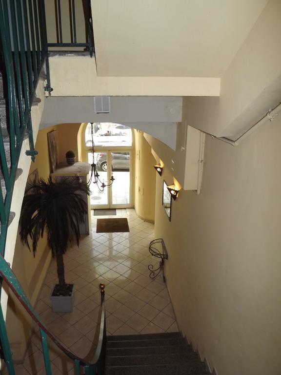 Hotel Univers Bastia  Exteriör bild